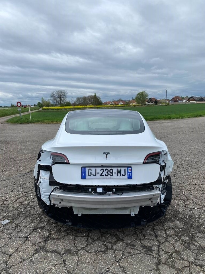 Tesla MODEL 3 5YJ3 - Rwd-Carte Grise Française endommagé - 차량 : 사진 5 Tesla MODEL 3 5YJ3 - Rwd-Carte Grise Française endommagé - 차량 : 사진 5