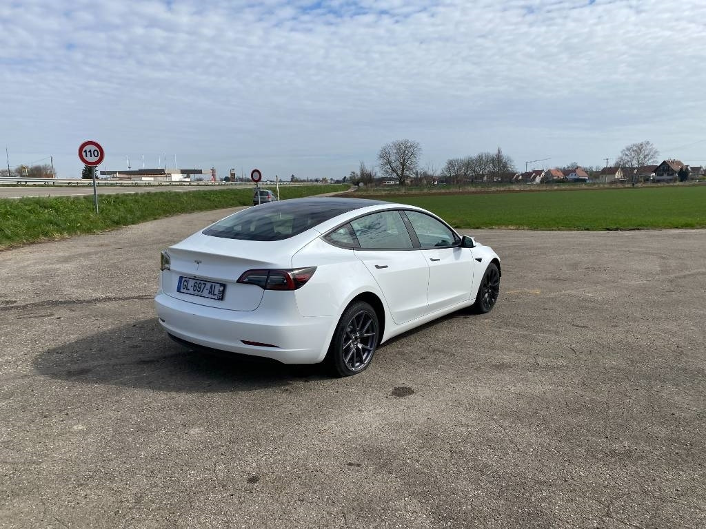 Tesla MODEL 3 - 5YJ3 Rwd Origine Française - 세단 : 사진 4 Tesla MODEL 3 - 5YJ3 Rwd Origine Française - 세단 : 사진 4