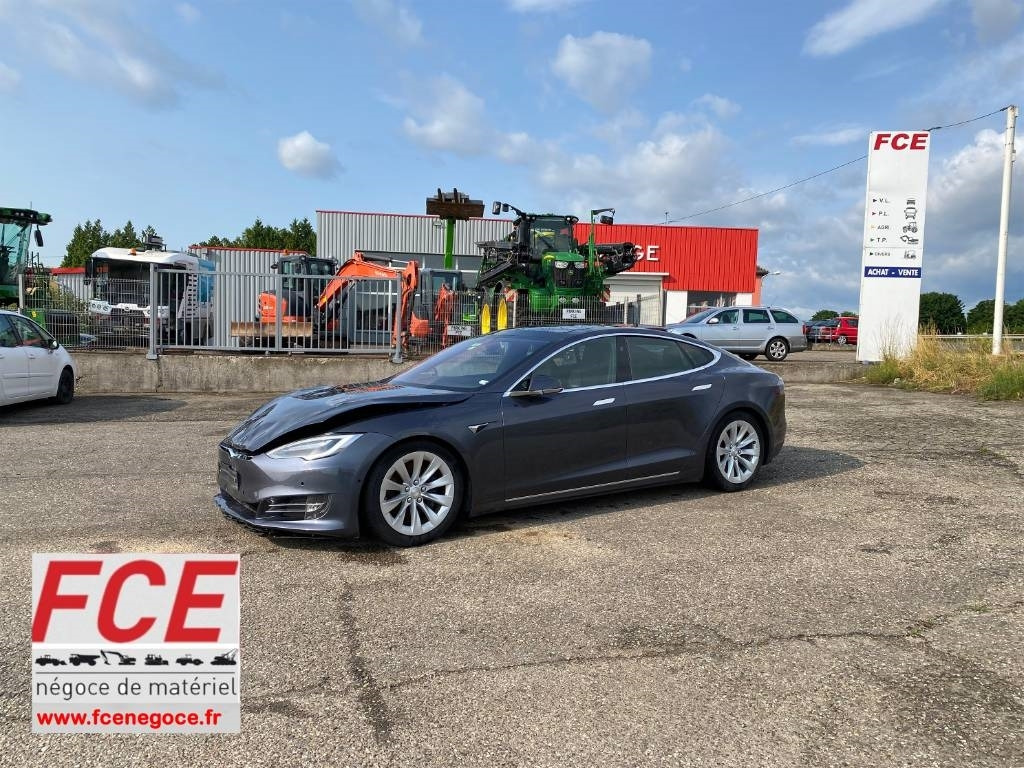 Tesla MODEL S 100D Carte Grise Française endommagée - 차량 : 사진 1 Tesla MODEL S 100D Carte Grise Française endommagée - 차량 : 사진 1