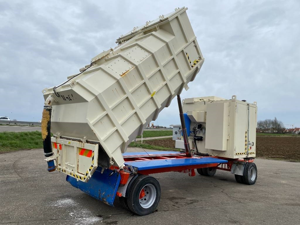 UNIVAC ASPIRATEUR MOBILE UNIVAC SC90DAV9AR-C - 진공 흡입 트럭 : 사진 5 UNIVAC ASPIRATEUR MOBILE UNIVAC SC90DAV9AR-C - 진공 흡입 트럭 : 사진 5