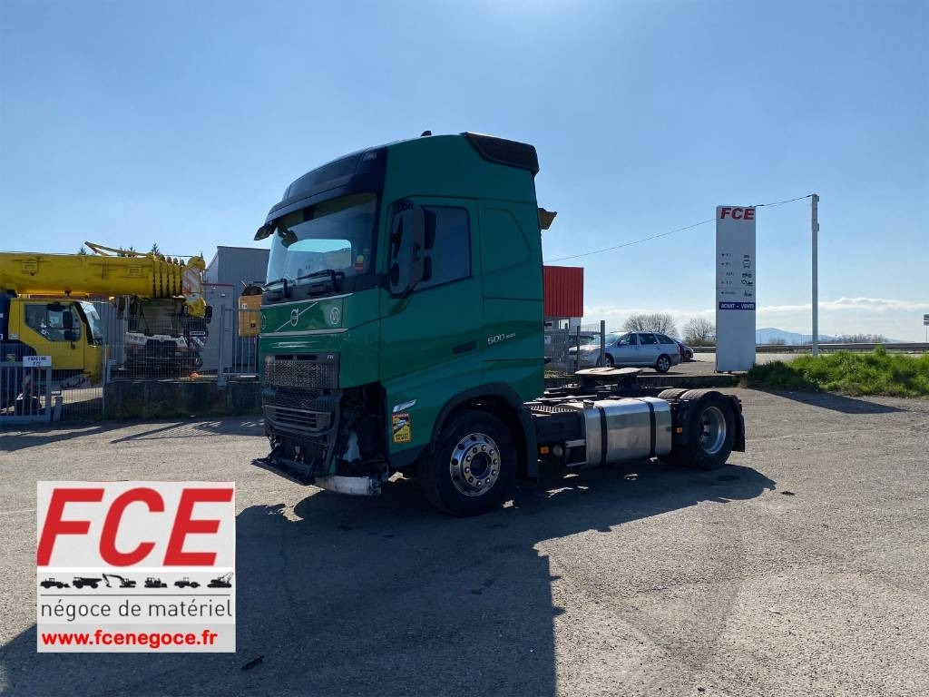 Volvo FH 500 I-save GLOBETROTTER 1er Main endommagé - 트랙터 유닛 : 사진 1 Volvo FH 500 I-save GLOBETROTTER 1er Main endommagé - 트랙터 유닛 : 사진 1