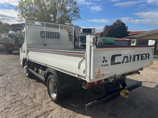 Mitsubishi Fuso CANTER 35C13 BENNE ARRIERE - 덤프 밴 : 사진 4 Mitsubishi Fuso CANTER 35C13 BENNE ARRIERE - 덤프 밴 : 사진 4