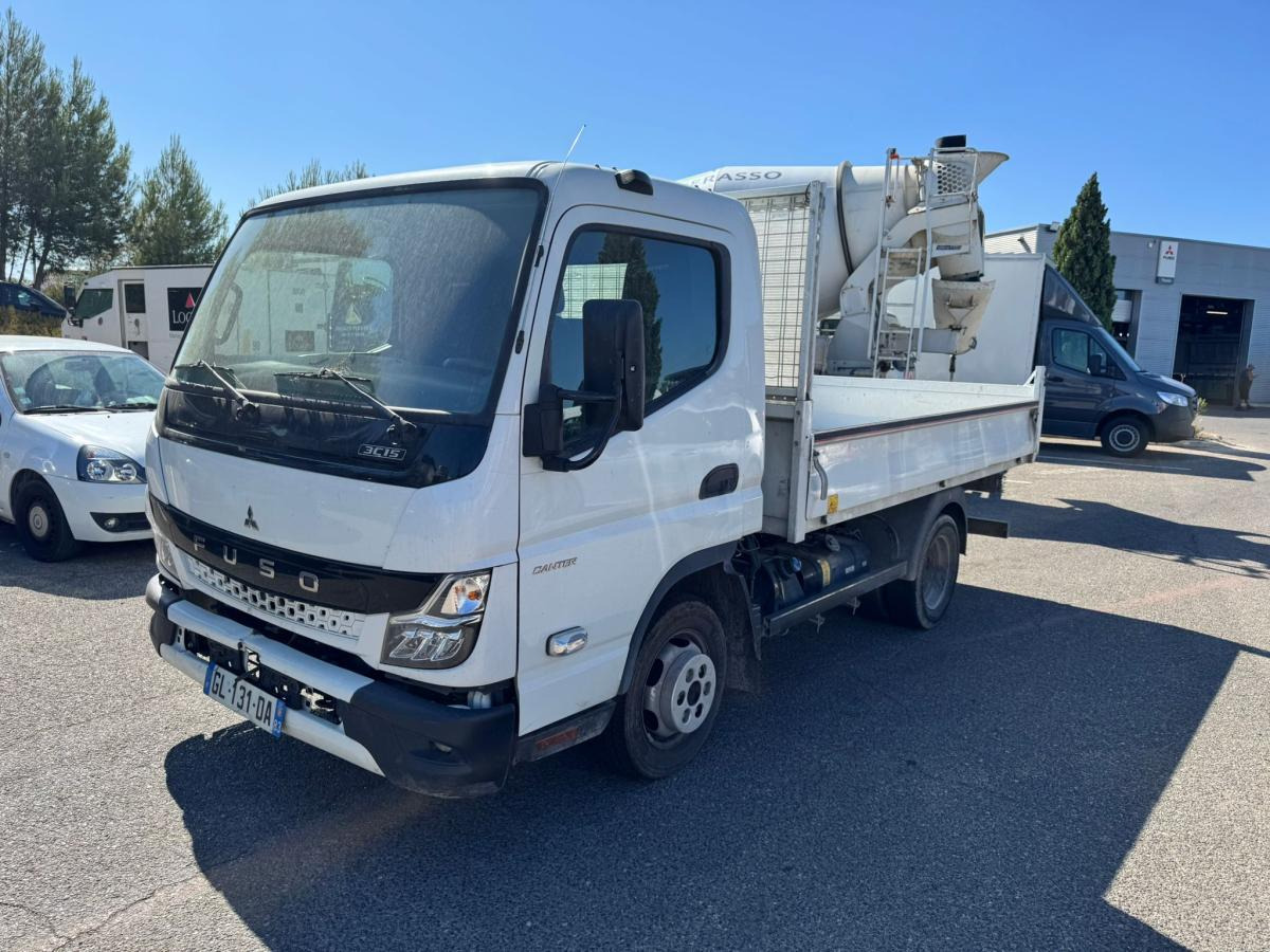 Mitsubishi Fuso Canter 3C15 - 덤프 밴 : 사진 3 Mitsubishi Fuso Canter 3C15 - 덤프 밴 : 사진 3