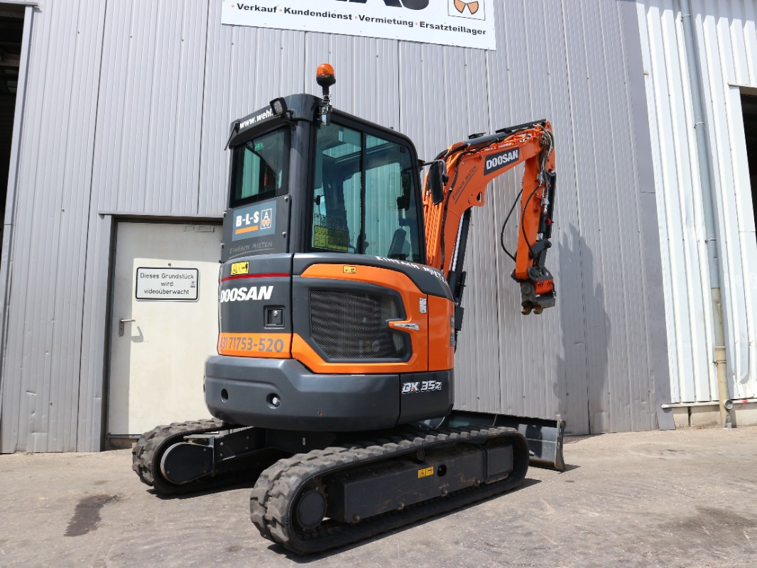 Doosan DX35Z-7 - 미니 굴삭기 : 사진 3 Doosan DX35Z-7 - 미니 굴삭기 : 사진 3