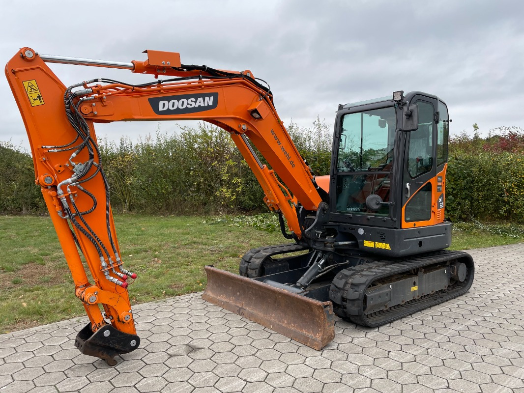 Doosan DX63-3 - 미니 굴삭기 : 사진 1 Doosan DX63-3 - 미니 굴삭기 : 사진 1
