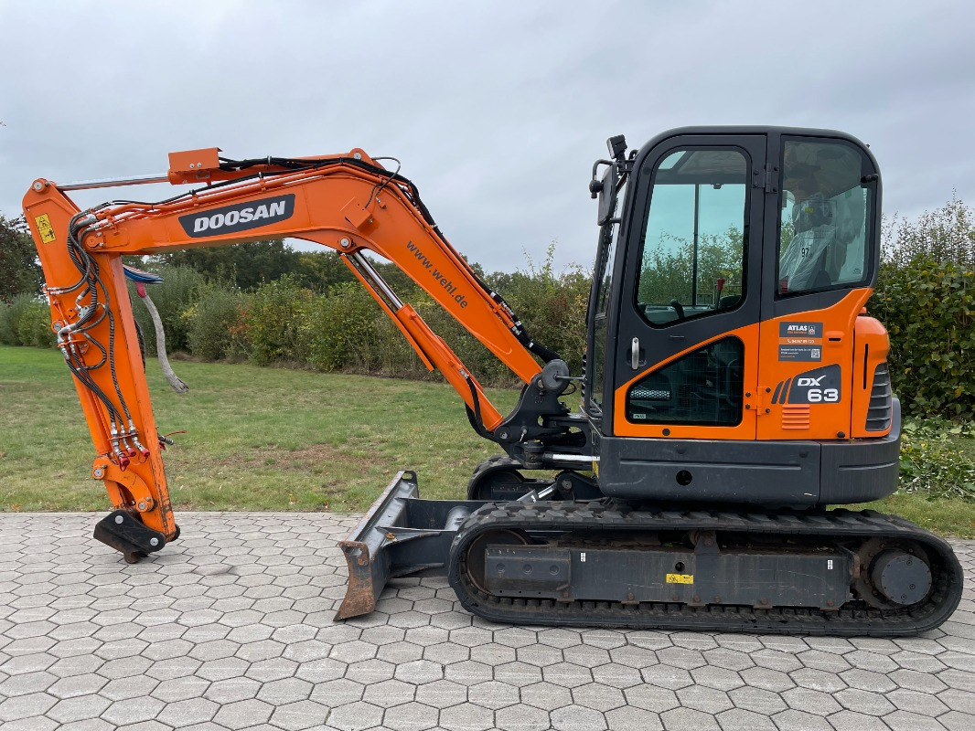 Doosan DX63-3 - 미니 굴삭기 : 사진 3 Doosan DX63-3 - 미니 굴삭기 : 사진 3