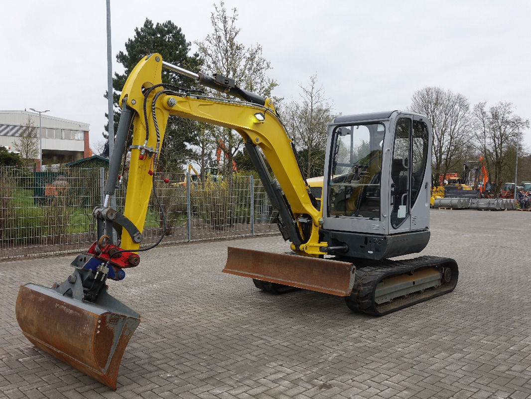 Neuson EZ53 - 미니 굴삭기 : 사진 1 Neuson EZ53 - 미니 굴삭기 : 사진 1