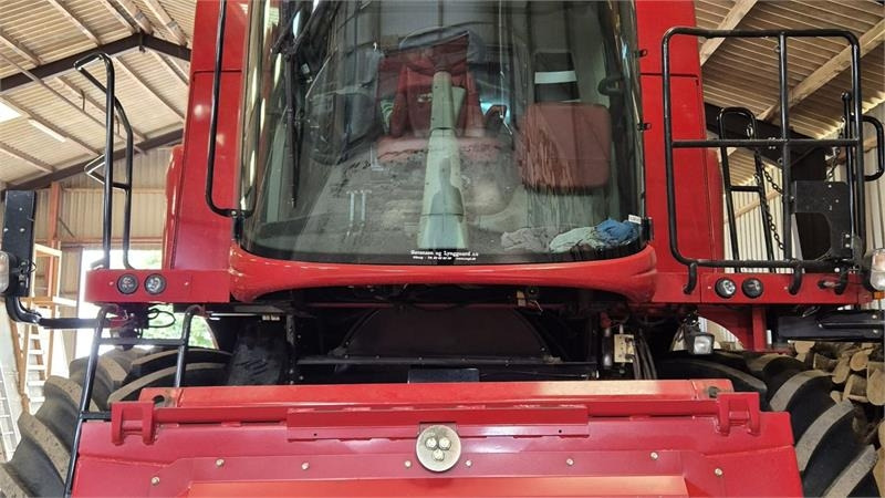 Case IH Axial Flow 6140 Axial Flow 6140 X-flow - 목초수확기 : 사진 4 Case IH Axial Flow 6140 Axial Flow 6140 X-flow - 목초수확기 : 사진 4