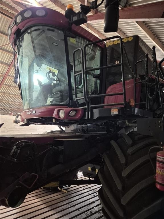 Case IH Axial-Flow 8010 MacDon skærebord - 목초수확기 : 사진 3 Case IH Axial-Flow 8010 MacDon skærebord - 목초수확기 : 사진 3