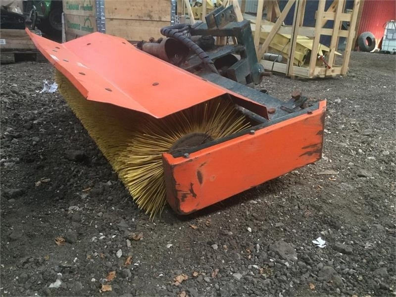 GMR - 빗자루 지자체/ 특수 차량 용 : 사진 2 GMR - 빗자루 지자체/ 특수 차량 용 : 사진 2