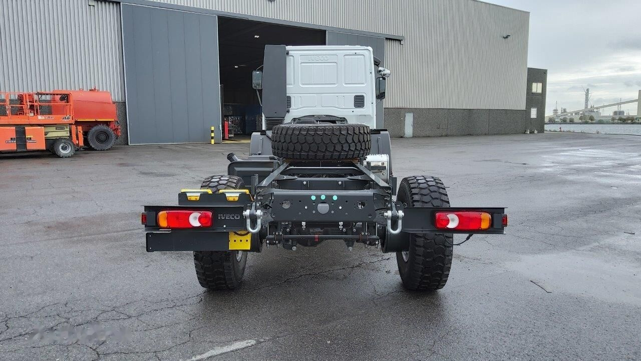 IVECO EUROCARGO ML 150E24WS CHASSIS CAB 4x4 EURO3 - 캡 새시 트럭 : 사진 4 IVECO EUROCARGO ML 150E24WS CHASSIS CAB 4x4 EURO3 - 캡 새시 트럭 : 사진 4