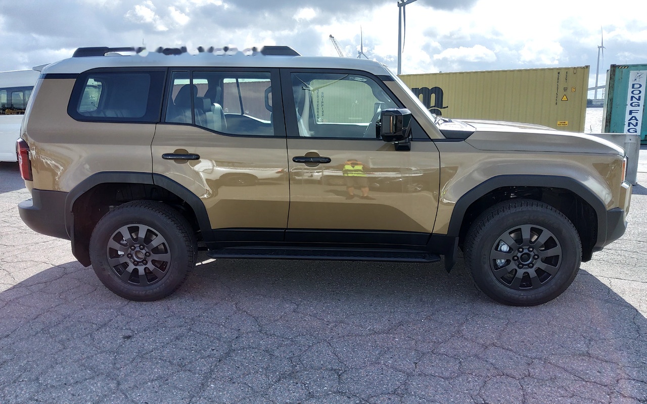Toyota Land Cruiser Prado 250 VX ae68 first edition 2.4L Petrol Turbo Automatic NEW MODEL - 차량 : 사진 4 Toyota Land Cruiser Prado 250 VX ae68 first edition 2.4L Petrol Turbo Automatic NEW MODEL - 차량 : 사진 4