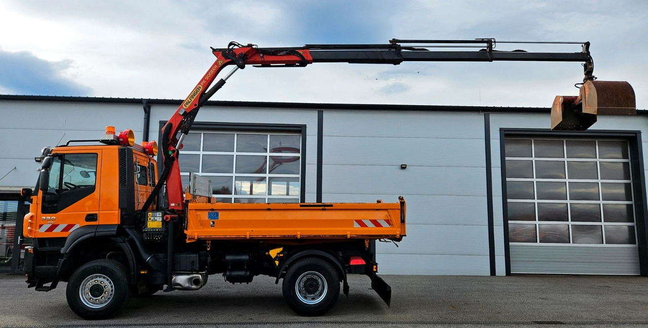 Iveco Trakker 190T33 4x4 Euro5 Kran Palfinger Funk - 덤프트럭, 크레인 트럭 : 사진 2 Iveco Trakker 190T33 4x4 Euro5 Kran Palfinger Funk - 덤프트럭, 크레인 트럭 : 사진 2