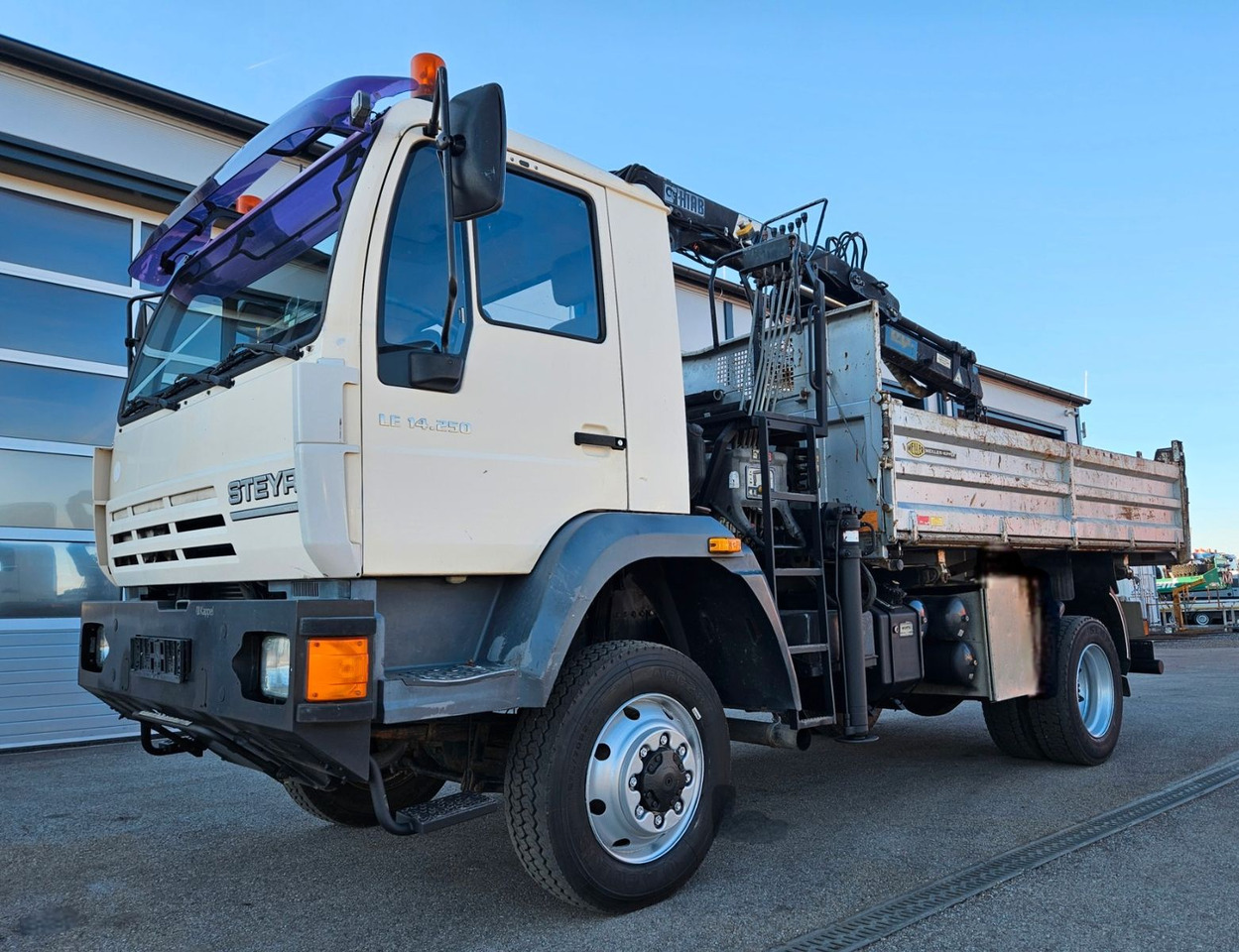 MAN LE 14.250 4x4 HIAB 077BS-2 Kran Greifer - 덤프트럭, 크레인 트럭 : 사진 4 MAN LE 14.250 4x4 HIAB 077BS-2 Kran Greifer - 덤프트럭, 크레인 트럭 : 사진 4