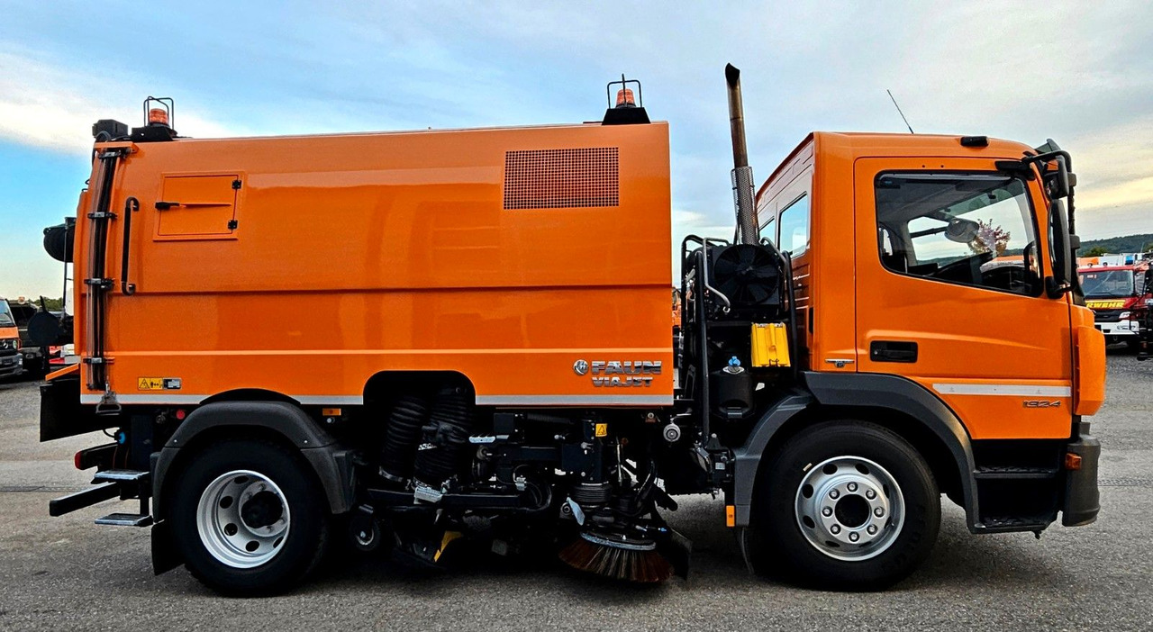 Mercedes-Benz Atego 1324 Euro6 FAUN Viajet 6 Aufbaumotor - 거리 청소 차량 : 사진 2 Mercedes-Benz Atego 1324 Euro6 FAUN Viajet 6 Aufbaumotor - 거리 청소 차량 : 사진 2