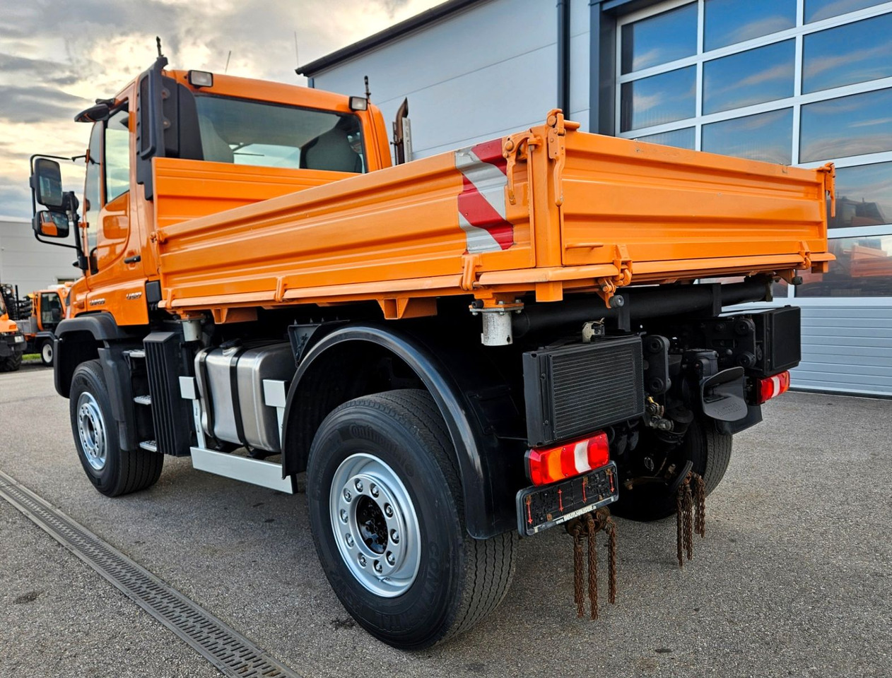 Unimog U527 UGE Euro6 VarioPilot Hydrostat - 덤프트럭 : 사진 3 Unimog U527 UGE Euro6 VarioPilot Hydrostat - 덤프트럭 : 사진 3