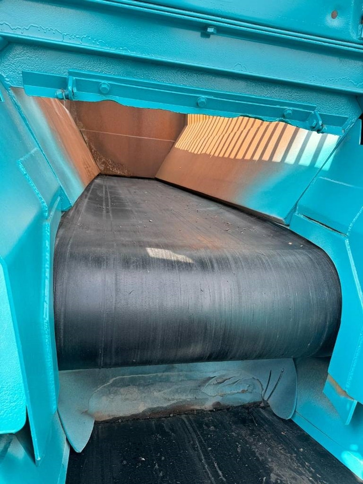 Przesiewacz Powerscreen 1700, 4 Frakcje, 3 Pokłady  - 스크리너 : 사진 5 Przesiewacz Powerscreen 1700, 4 Frakcje, 3 Pokłady  - 스크리너 : 사진 5