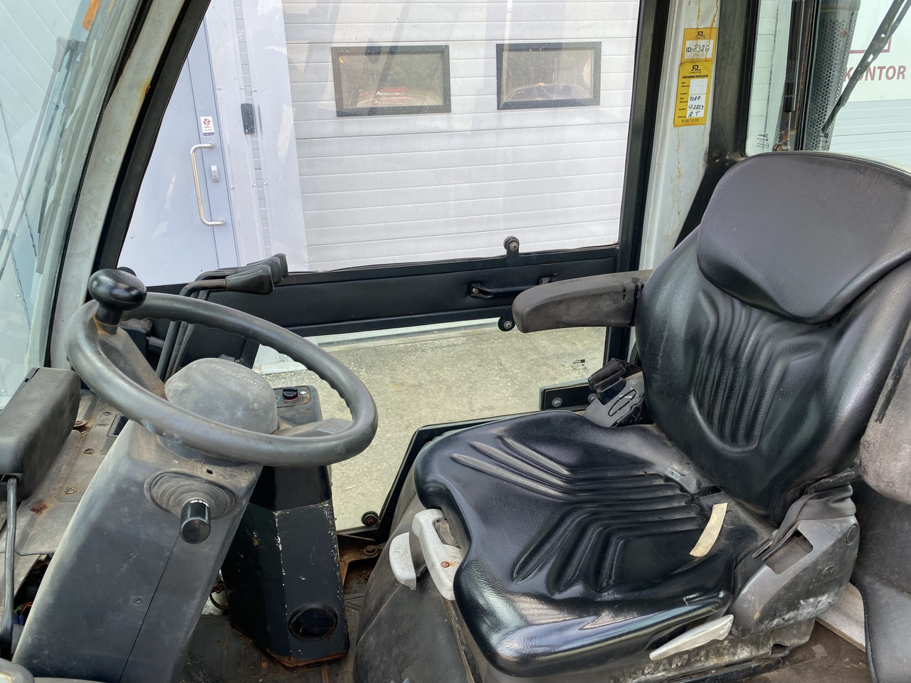 Unicarriers Y1D1A18Q - 디젤 지게차 : 사진 5 Unicarriers Y1D1A18Q - 디젤 지게차 : 사진 5