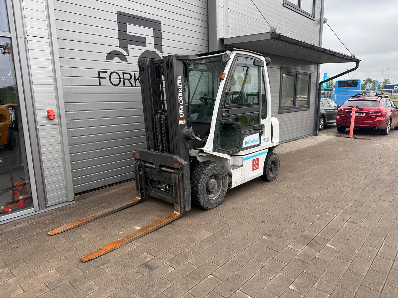 Unicarriers Y1D2A25Q - 디젤 지게차 : 사진 1 Unicarriers Y1D2A25Q - 디젤 지게차 : 사진 1