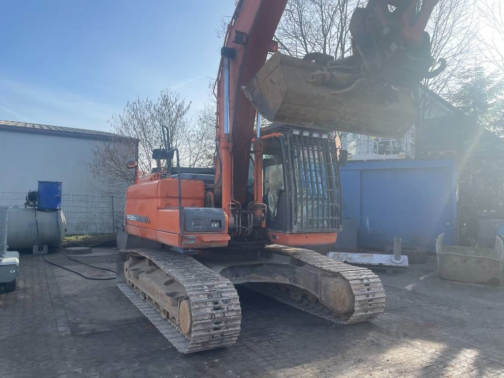 Doosan EXCA  - 크롤러 굴삭기 : 사진 2 Doosan EXCA  - 크롤러 굴삭기 : 사진 2