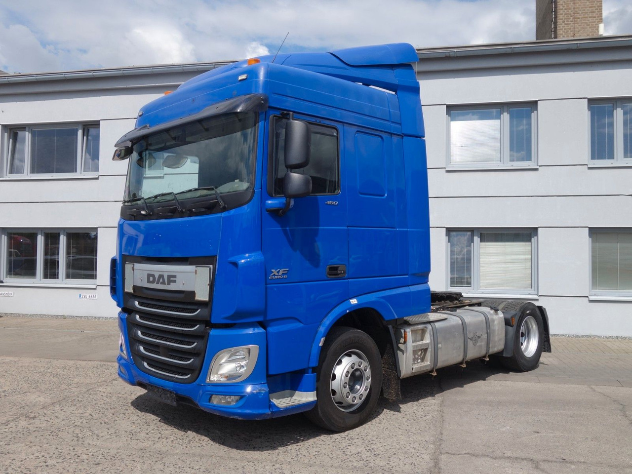 DAF XF 460 SC Standard, Standklima, 3 Stk. - 트랙터 유닛 : 사진 2 DAF XF 460 SC Standard, Standklima, 3 Stk. - 트랙터 유닛 : 사진 2