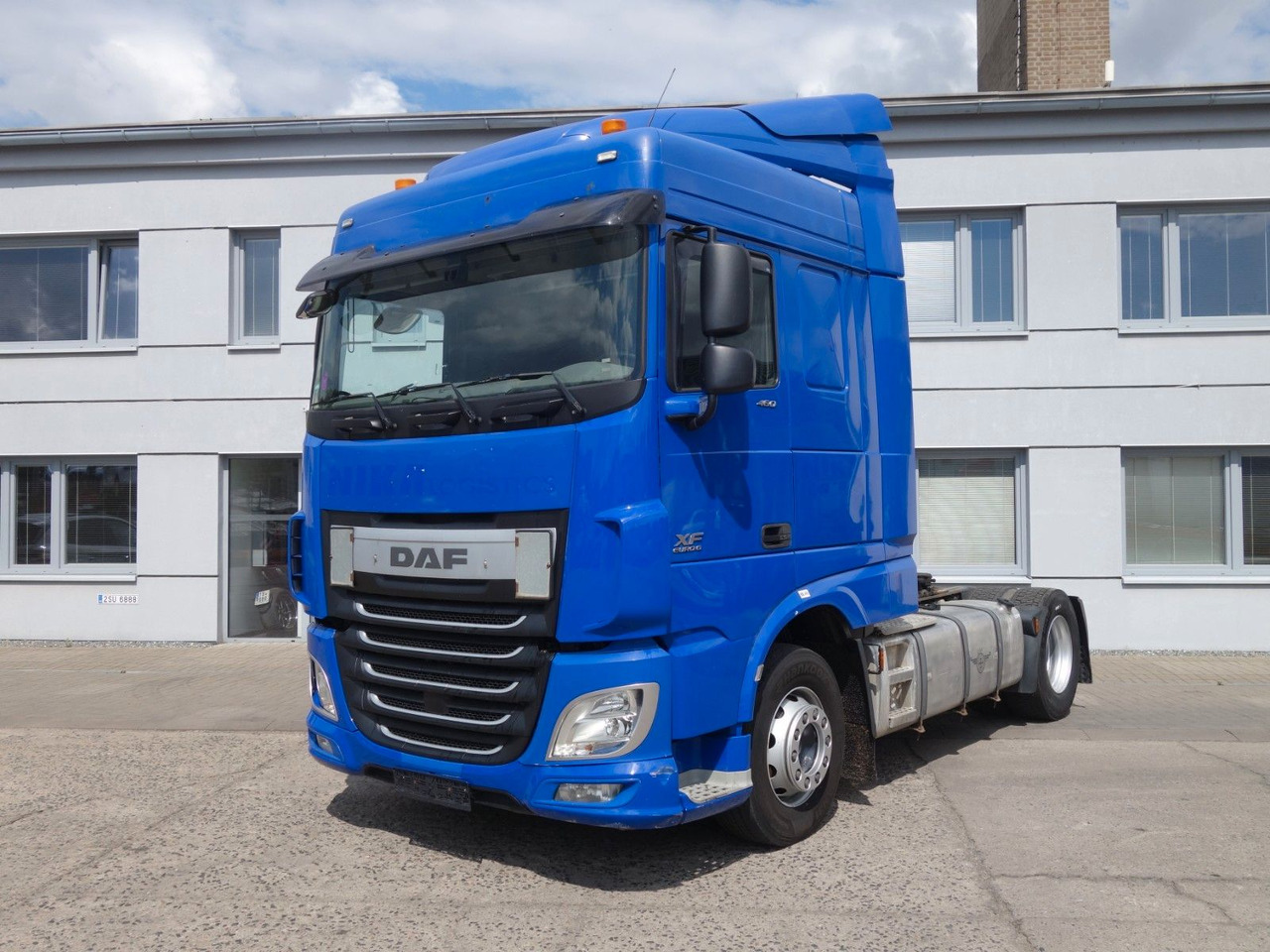 DAF XF 460 SC Standard, Standklima, 3 Stk. - 트랙터 유닛 : 사진 1 DAF XF 460 SC Standard, Standklima, 3 Stk. - 트랙터 유닛 : 사진 1