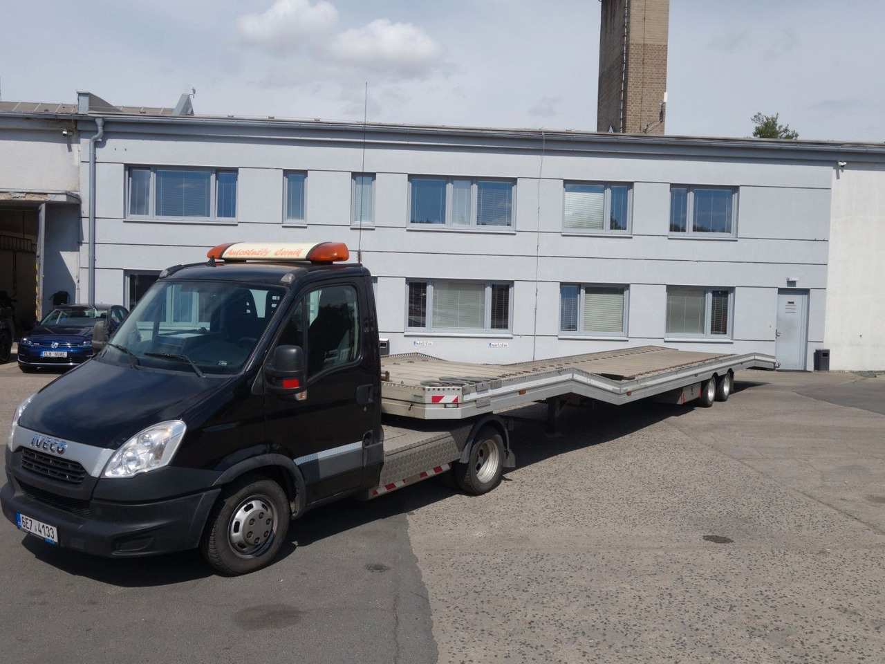 Iveco Daily 35C17 mit Anhänger für 3 PKW - 자동 운반 장치 트럭 : 사진 1 Iveco Daily 35C17 mit Anhänger für 3 PKW - 자동 운반 장치 트럭 : 사진 1