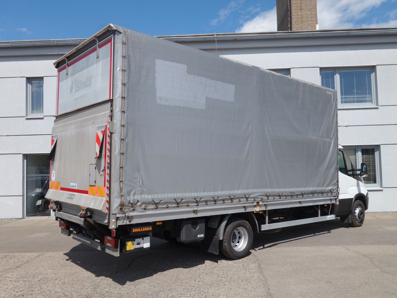 Iveco Daily 70C18 mit LBW - 커튼 사이드 밴 : 사진 4 Iveco Daily 70C18 mit LBW - 커튼 사이드 밴 : 사진 4