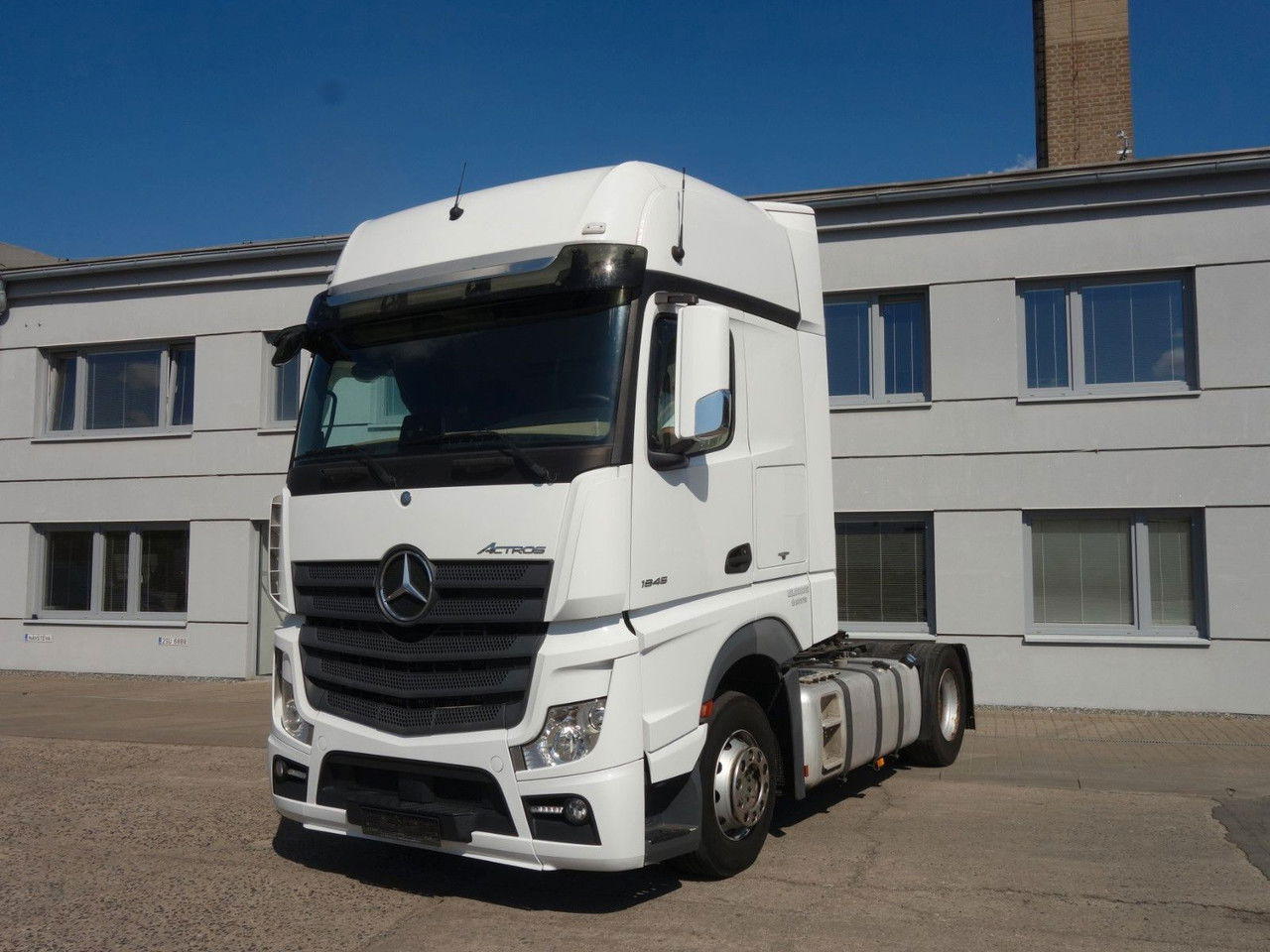 Mercedes-Benz Actros 1845 LS Standard Giga Space - 트랙터 유닛 : 사진 1 Mercedes-Benz Actros 1845 LS Standard Giga Space - 트랙터 유닛 : 사진 1