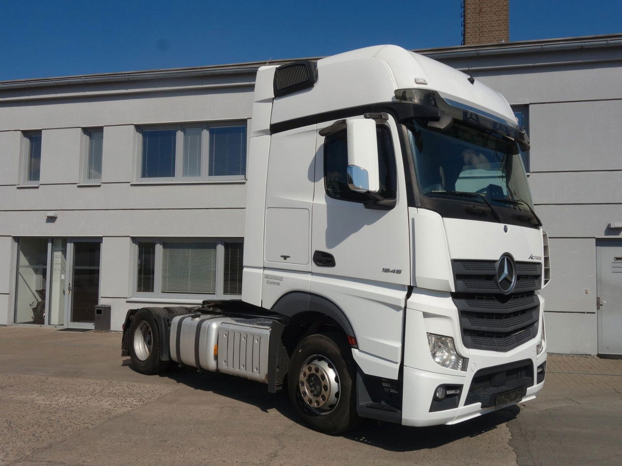 Mercedes-Benz Actros 1845 LS Standard Giga Space - 트랙터 유닛 : 사진 4 Mercedes-Benz Actros 1845 LS Standard Giga Space - 트랙터 유닛 : 사진 4