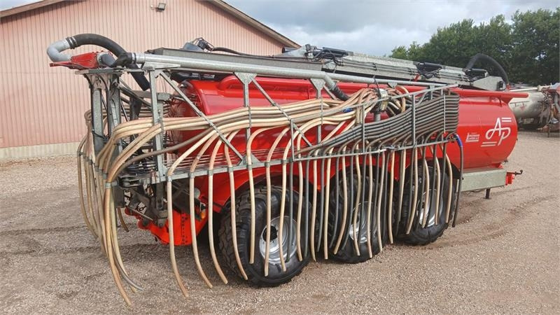 AP GV 25 m. 24 slangbom - 슬러리 탱커 : 사진 3 AP GV 25 m. 24 slangbom - 슬러리 탱커 : 사진 3