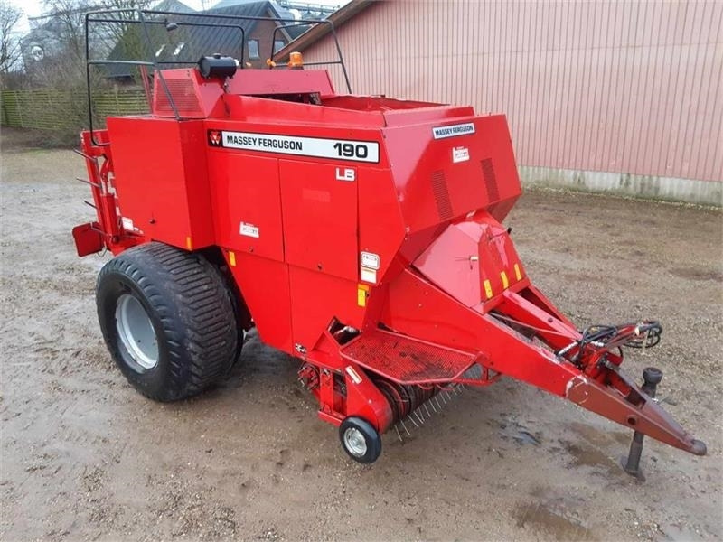 Massey Ferguson 190 - 정사각 베일러 : 사진 1 Massey Ferguson 190 - 정사각 베일러 : 사진 1