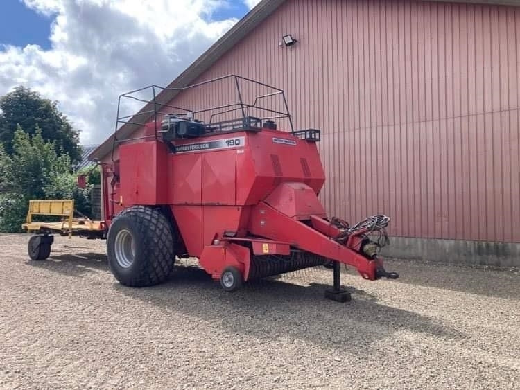 Massey Ferguson LB190 Fieldstar *** m. parkland ballevogn *** - 정사각 베일러 : 사진 2 Massey Ferguson LB190 Fieldstar *** m. parkland ballevogn *** - 정사각 베일러 : 사진 2