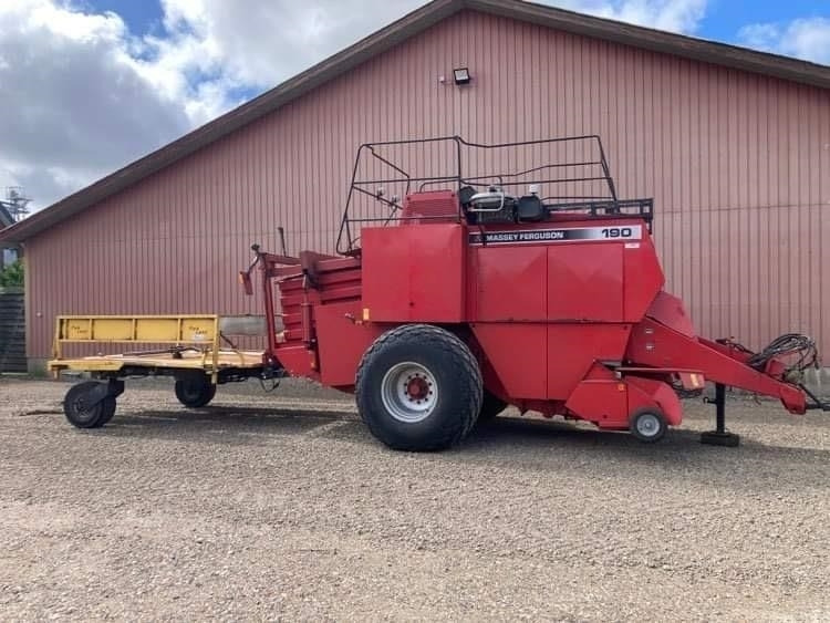 Massey Ferguson LB190 Fieldstar *** m. parkland ballevogn *** - 정사각 베일러 : 사진 3 Massey Ferguson LB190 Fieldstar *** m. parkland ballevogn *** - 정사각 베일러 : 사진 3