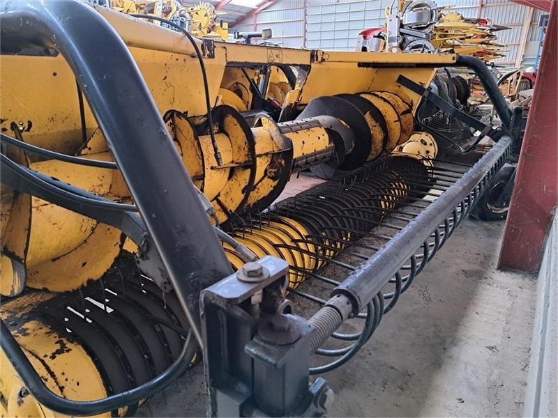 New Holland 356W - 건초 및 목초 장비 : 사진 2 New Holland 356W - 건초 및 목초 장비 : 사진 2