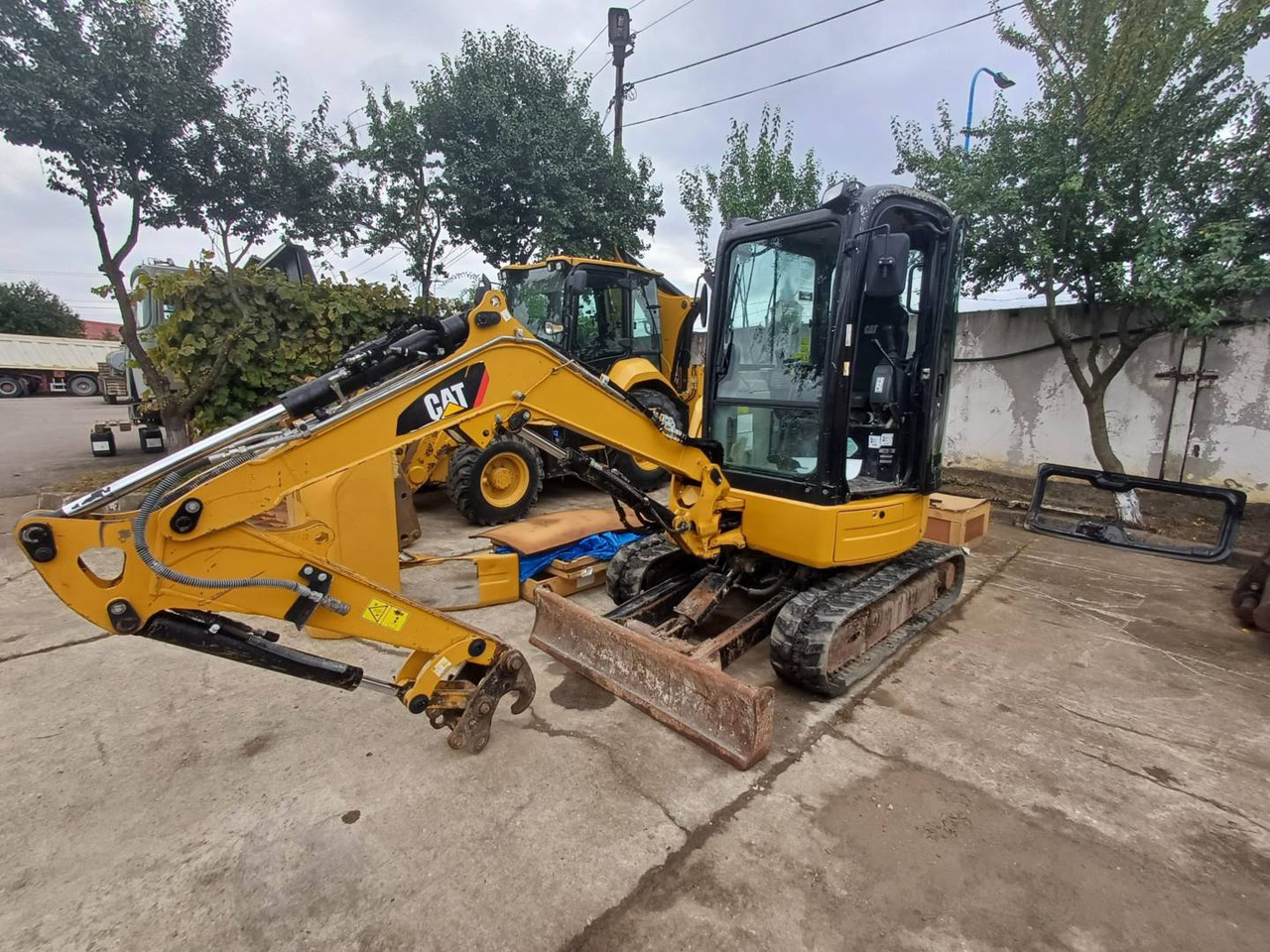 CAT 303ECR - 크롤러 굴삭기 : 사진 1 CAT 303ECR - 크롤러 굴삭기 : 사진 1