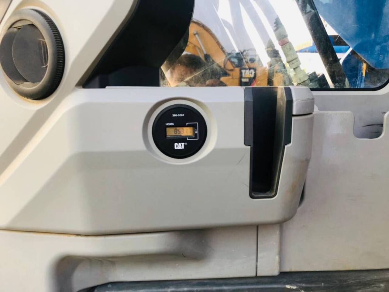 CAT 320 E LN - 크롤러 굴삭기 : 사진 5 CAT 320 E LN - 크롤러 굴삭기 : 사진 5