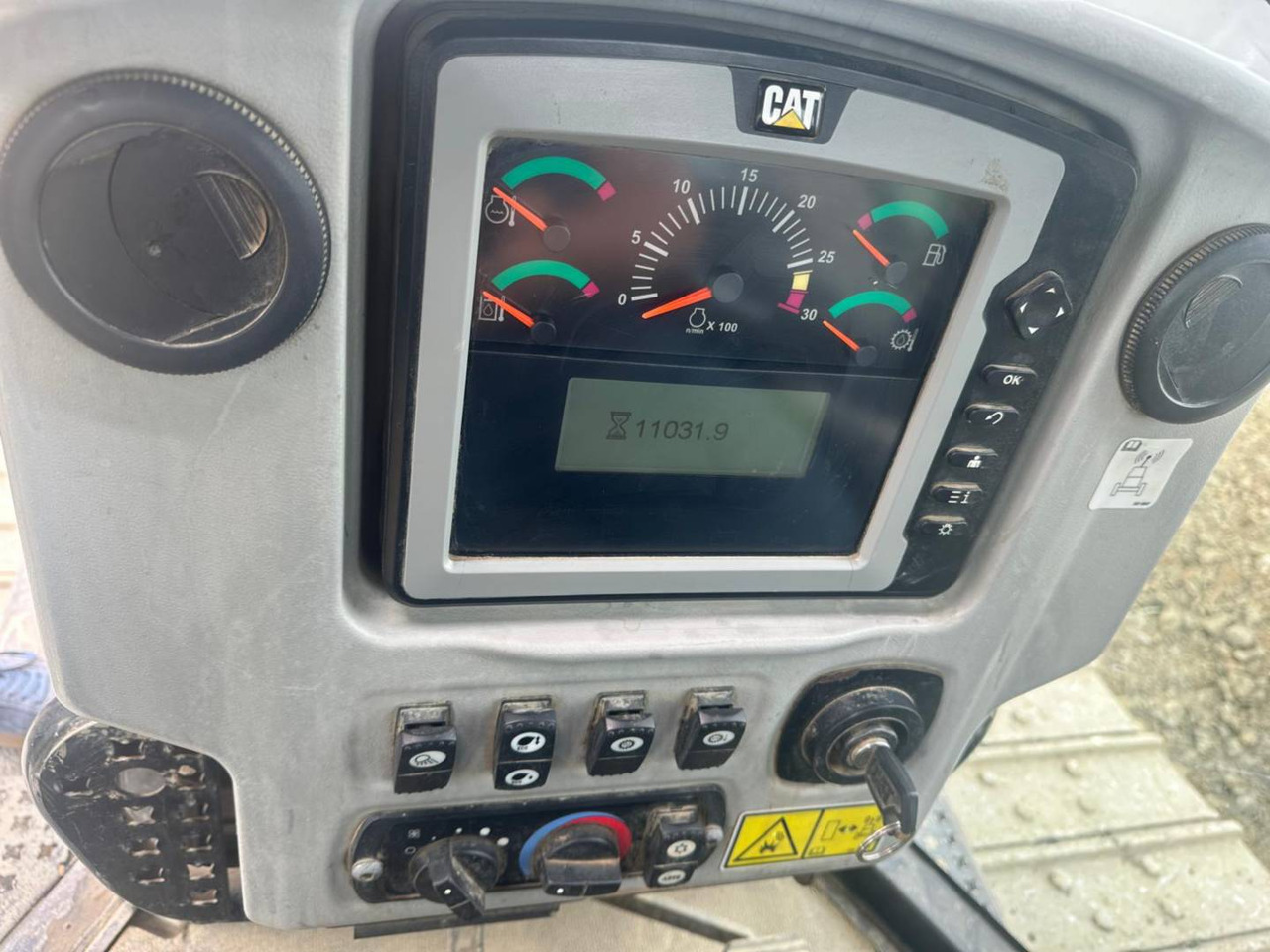 CAT D6NXL - 불도저 : 사진 5 CAT D6NXL - 불도저 : 사진 5