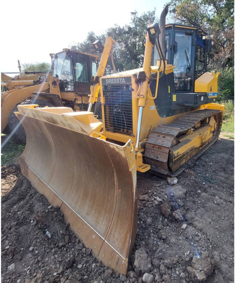 DRESSTA NORTH AMERICA TD-15M - 불도저 : 사진 1 DRESSTA NORTH AMERICA TD-15M - 불도저 : 사진 1