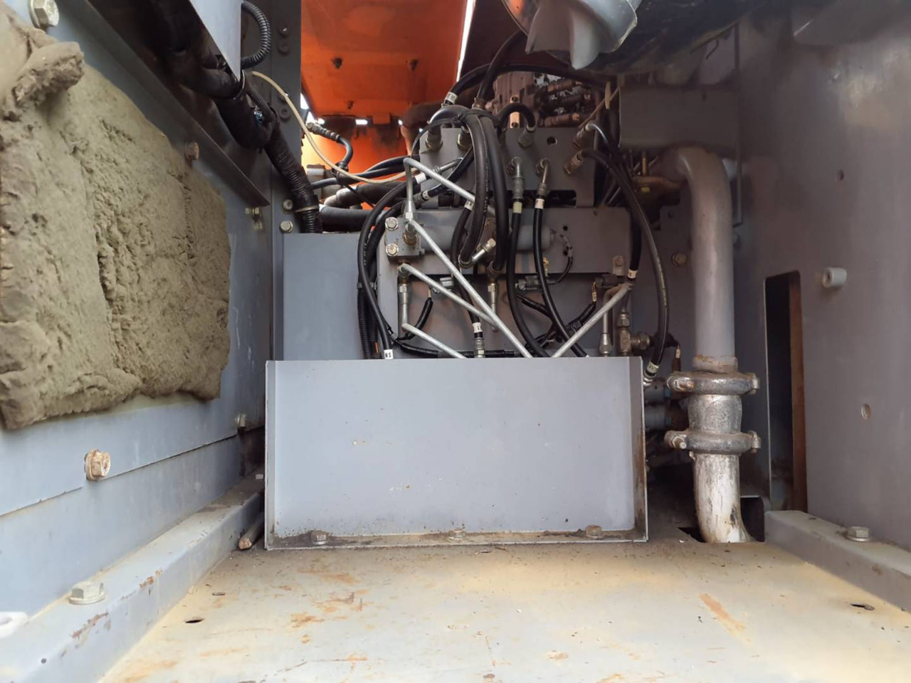 리스 HITACHI ZX280LCN-3 HITACHI ZX280LCN-3 : 사진 11 리스 HITACHI ZX280LCN-3 HITACHI ZX280LCN-3 : 사진 11