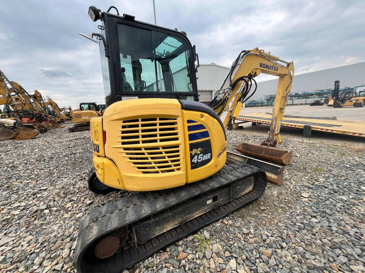 KOMATSU PC45MR - 5E0 - 미니 굴삭기 : 사진 3 KOMATSU PC45MR - 5E0 - 미니 굴삭기 : 사진 3