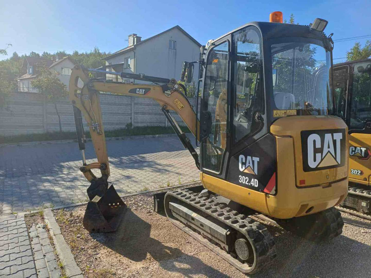 CAT 302.4D - 크롤러 굴삭기 : 사진 3 CAT 302.4D - 크롤러 굴삭기 : 사진 3
