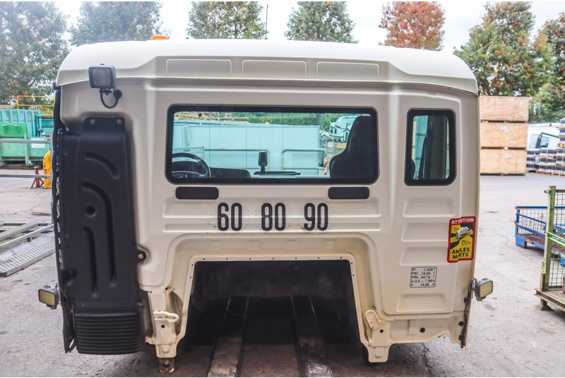 MAN F99L17 TGS EURO6 81.60000-7909 - 운전실 및 내부 트럭 용 : 사진 4 MAN F99L17 TGS EURO6 81.60000-7909 - 운전실 및 내부 트럭 용 : 사진 4