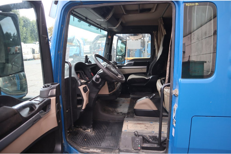 MAN F99L40 TGX XL EURO6 - 운전실 및 내부 트럭 용 : 사진 5 MAN F99L40 TGX XL EURO6 - 운전실 및 내부 트럭 용 : 사진 5