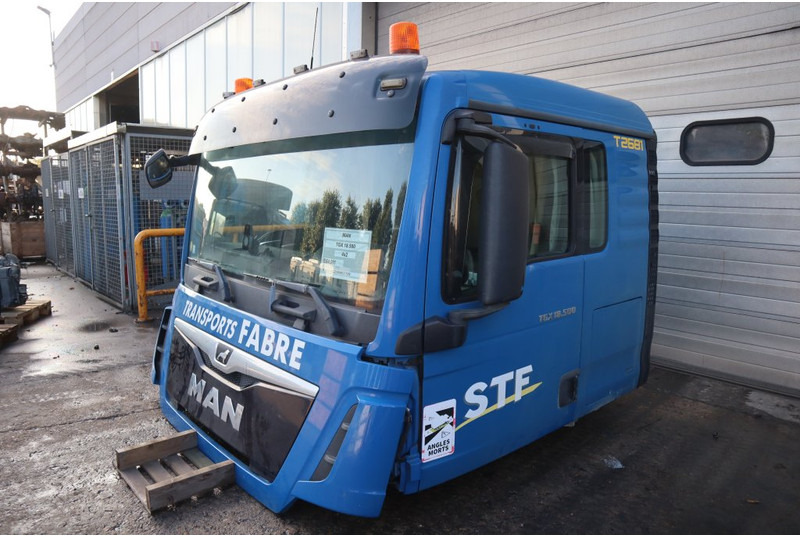 MAN F99L40 TGX XL - 운전실 및 내부 트럭 용 : 사진 3 MAN F99L40 TGX XL - 운전실 및 내부 트럭 용 : 사진 3