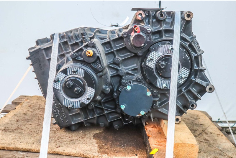 MAN VG172 P22-6 81.37000-7411 - 기어박스 트럭 용 : 사진 1 MAN VG172 P22-6 81.37000-7411 - 기어박스 트럭 용 : 사진 1