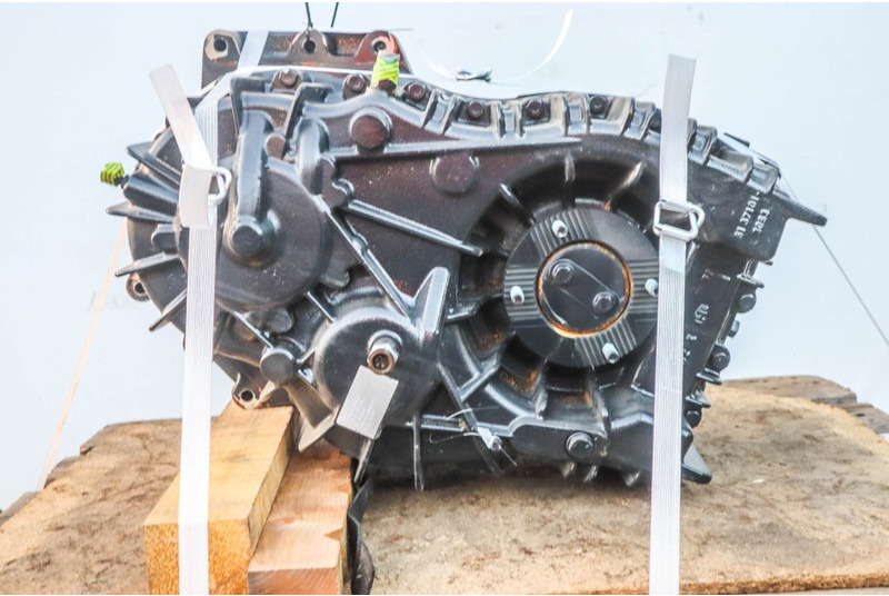 MAN VG172 P22-6 81.37000-7411 - 기어박스 트럭 용 : 사진 3 MAN VG172 P22-6 81.37000-7411 - 기어박스 트럭 용 : 사진 3