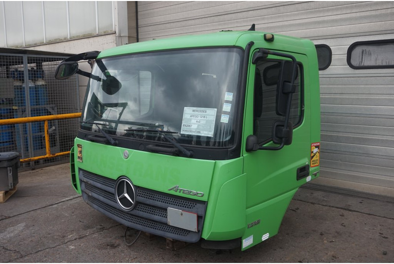 Mercedes-Benz ATEGO MP4 4CYL - 운전실 및 내부 트럭 용 : 사진 3 Mercedes-Benz ATEGO MP4 4CYL - 운전실 및 내부 트럭 용 : 사진 3