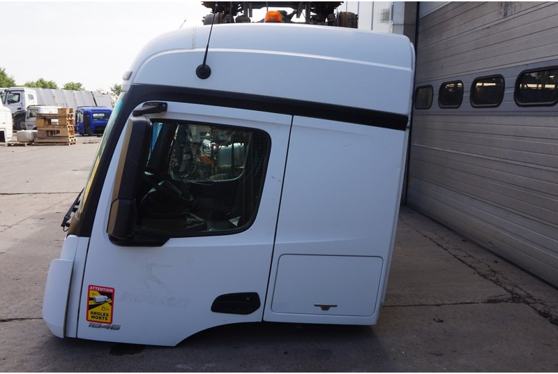 Mercedes-Benz L-STREAMSPACE 2.3MM 320 TUNNEL - 운전실 및 내부 트럭 용 : 사진 2 Mercedes-Benz L-STREAMSPACE 2.3MM 320 TUNNEL - 운전실 및 내부 트럭 용 : 사진 2