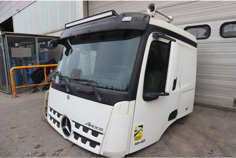 Mercedes-Benz L-STREAMSPACE 2.3MM 320 TUNNEL - 운전실 및 내부 트럭 용 : 사진 2 Mercedes-Benz L-STREAMSPACE 2.3MM 320 TUNNEL - 운전실 및 내부 트럭 용 : 사진 2